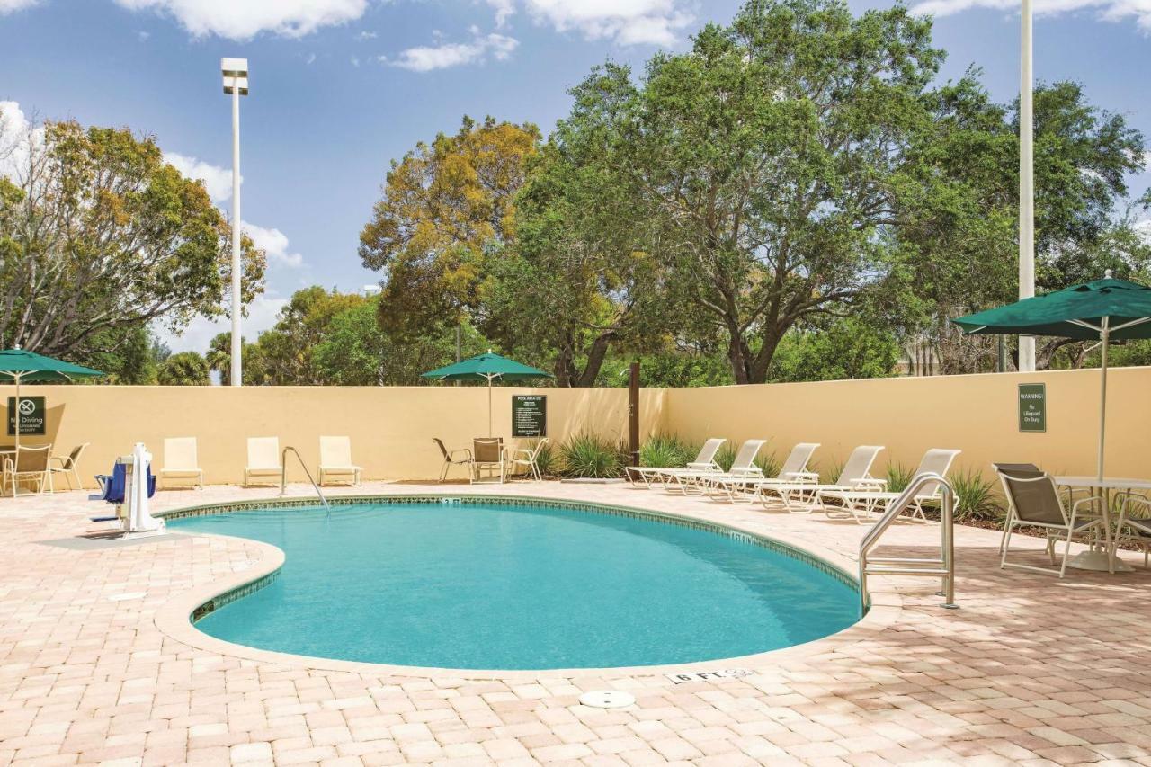 La Quinta By Wyndham Fort Lauderdale Tamarac Εξωτερικό φωτογραφία